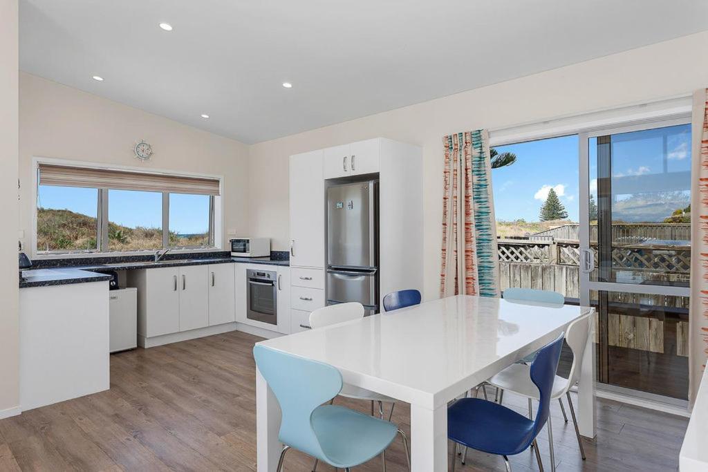 Beach Retreat - Ohope Holiday Home מראה חיצוני תמונה