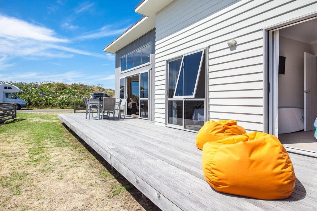 Beach Retreat - Ohope Holiday Home מראה חיצוני תמונה